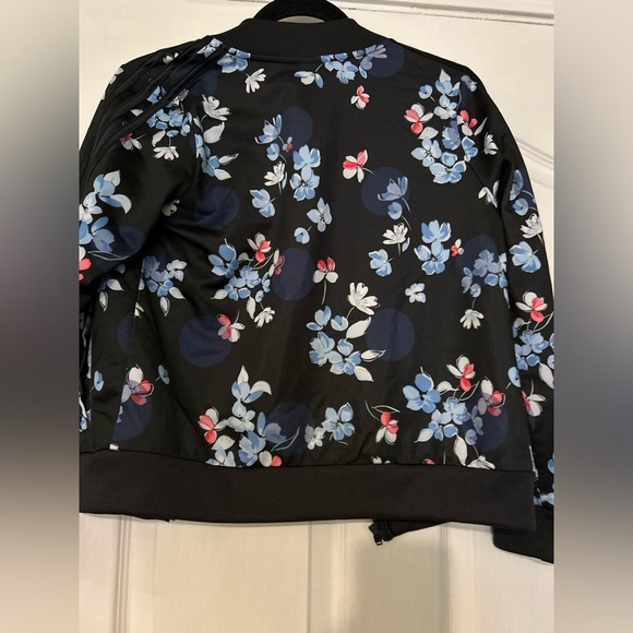 Adidas Floral jacket XL - Picture 6 of 10